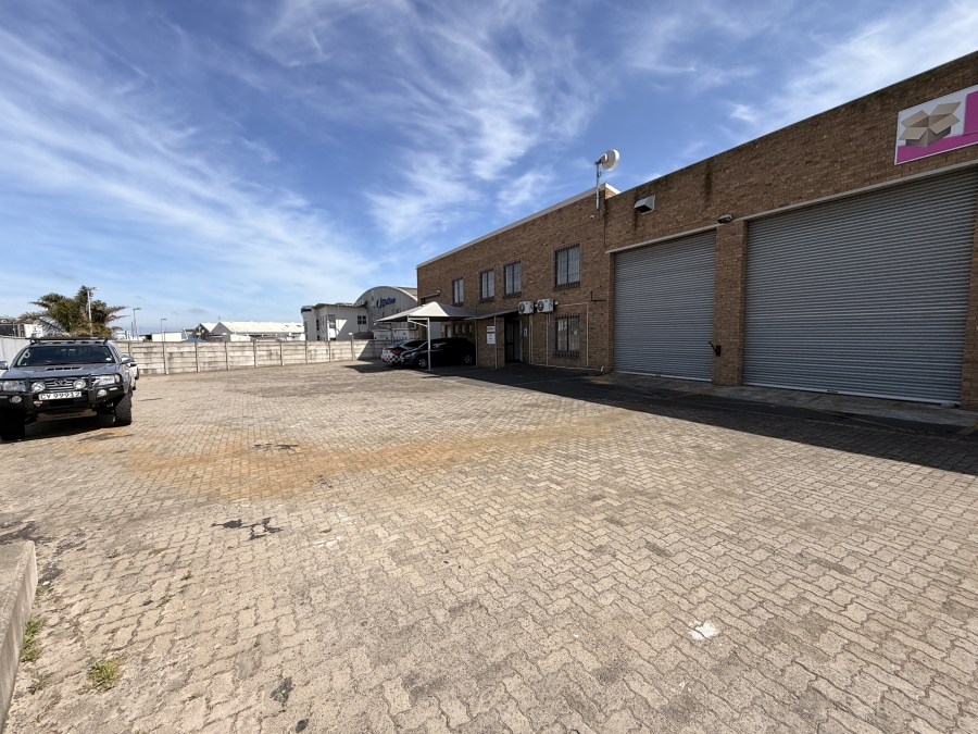 To Let Commercial Property for Rent in Parow Industrial Western Cape